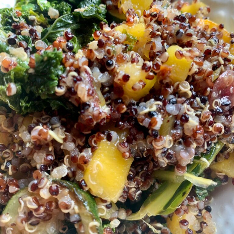 Quinoa & kale bowl